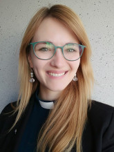 Pfarrerin Jasmin Gerhäußer